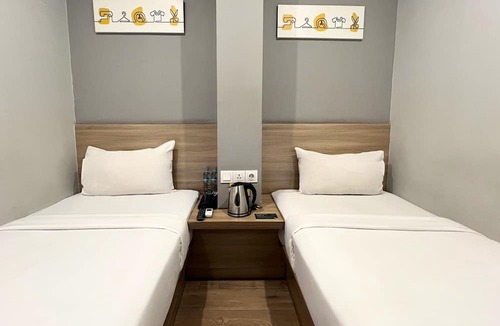 Kampung Bali Hotel | Yellow Bee Tanah Abang