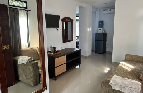 Sawan Hotel | Mandhasativa Homestay