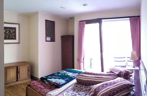 Cipanas Villa | Villa Lot 5 Lake View for 30 pax
