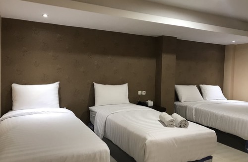 Malang Bed & Breakfast | Great Star Premium Homestay
