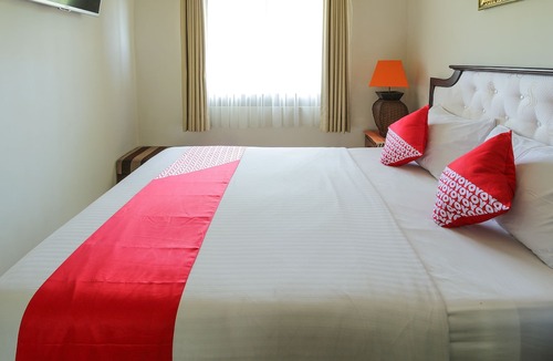 Tuban Hotel | OYO 734 Tuban Torres Accomodation