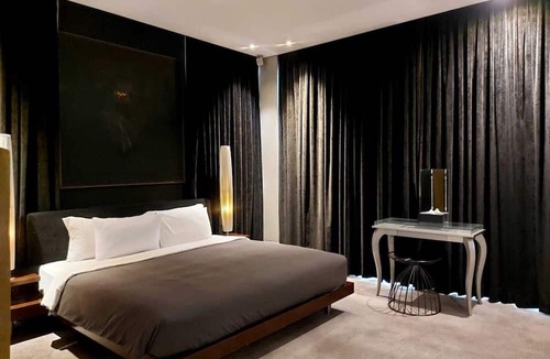 Bangka Hotel | Kemang Icon Hotel