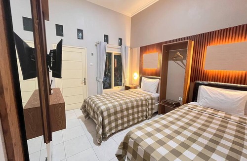Probolinggo Hotel | Clover Homestay