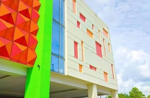 Purwodadi Hotel | Front One Hotel Purwodadi