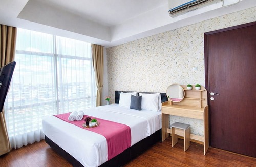 Surabaya Apartment | 6 Pax Tranquil 3Br With Extra Room At Grand Sungkono Lagoon Apartment