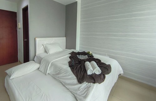 Hegarmanah Apartment | Comfortable Gray Studio Room At Apartment Taman Melati Jatinangor