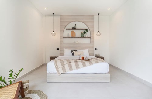 Babakan Hotel | Perenenan Home