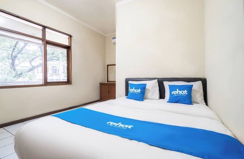 Bandung Hotel | rehat at hotel kurnia karapitan