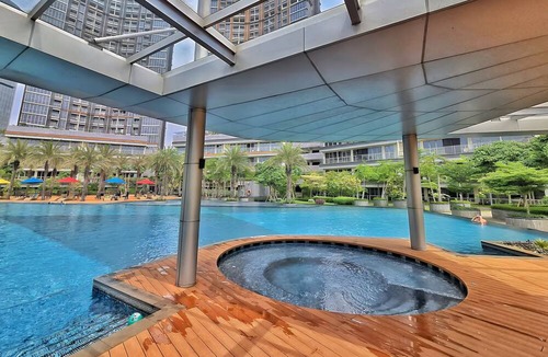 Pantai Indah Kapuk Apartment | By The Cove By SanLiving- 3BR - PIK