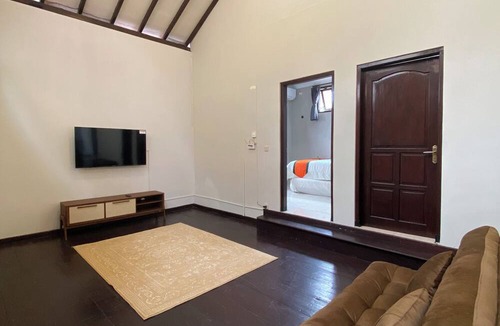 Ngaglik House | Homestay Syariah Merapi View Simply Homy