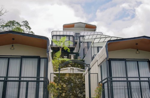 Wonosobo Hotel | The Lakebox Menjer by Travelink