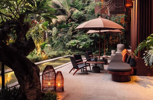 Pekutatan Hotel | LOST LINDENBERG