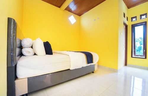 Ngemplak House | Berkah Guest House Prambanan By ARBA