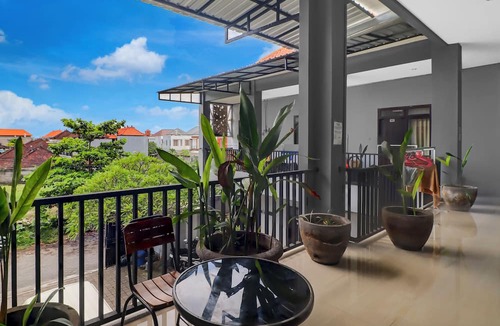 Sunset Road Hotel | Hotel O near Trans Studio Theme Park formerly Cyloam Residence
