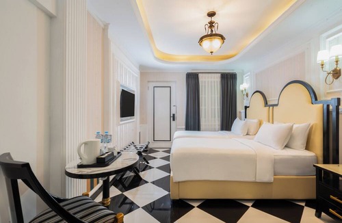 Palu Hotel | Swiss-Belexpress Palu