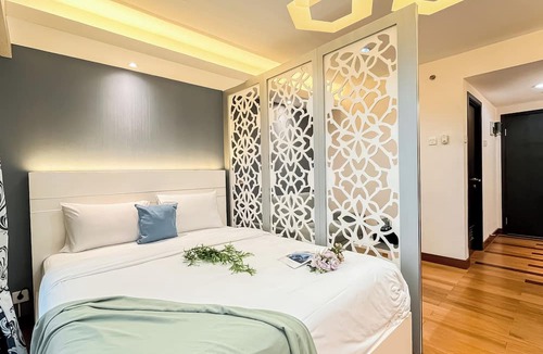 Jatinegara Apartment | Good Location Studio At Apartment Tamansari The Hive Near Lrt Station