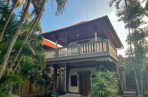 Downtown Kuta Hotel | Suji Bungalow