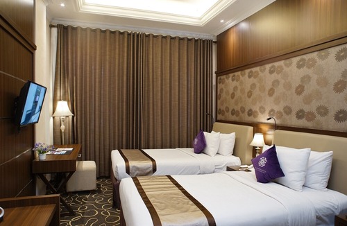 Laweyan Hotel | Adhiwangsa Hotel & Convention Hall
