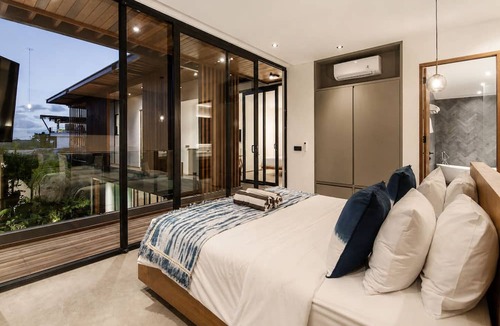 Munggu Villa | Elegant 5BR Villa Retreat Steps From Canggu Beach