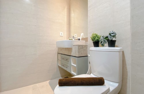 Pantai Indah Kapuk Apartment | Pleasant Studio Room At Gold Coast Apartment
