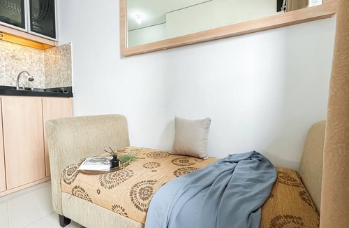 Rawasari Apartment | Restful And Homey 2Br At Green Pramuka City Apartment