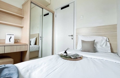 Rawasari Apartment | Restful And Homey 2Br At Green Pramuka City Apartment