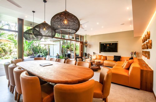 Berawa Villa | Villa Na in Canggu With 6 Bedrooms and 6 5 Bathrooms