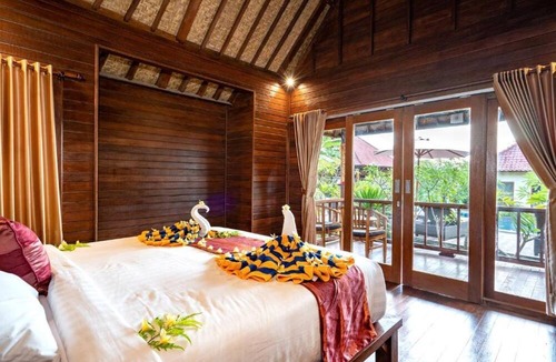 Mushroom Bay Hotel | Karang Mas Villa Lembongan