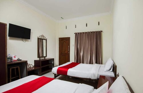 Siborongborong Hotel | Esther Hotel