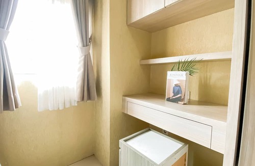 Rawasari Apartment | Comfy 2Br Near Mall At Green Pramuka City Apartment