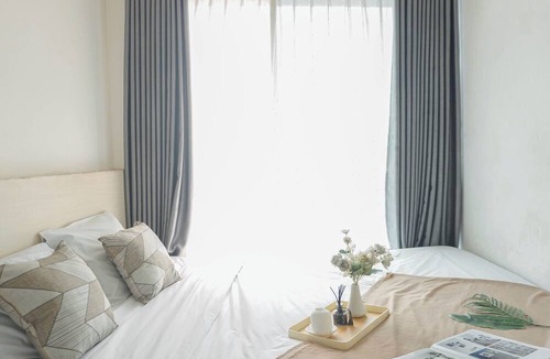 Pekayon Jaya Apartment | Comfy And Modern 2Br Grand Kamala Lagoon Apartment