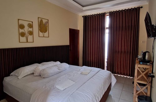 Panggang House | Teras Kaca