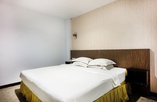 Makassar Hotel | Hotel O Makassar near Losari Beach formerly Ocean View Hotel