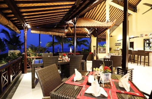 Penuktukan Hotel | Teluk Karang Dive and Spa Resort Bali