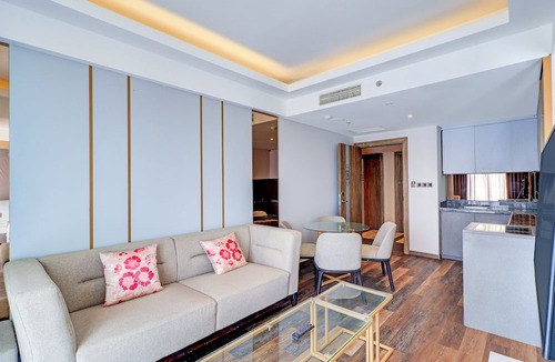 Sunset Road Hotel | Sunday Hotel Arshika Sunset Road