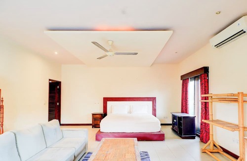 Kesiman Hotel | Collection O Putri Inn Homestay