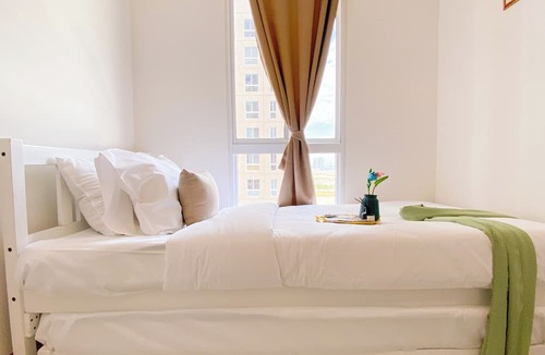 Old Jakarta Apartment | Fancy and Homey 2BR at Tokyo Riverside PIK 2 Apartment