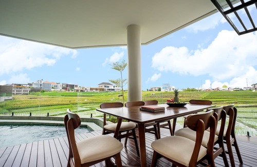 Batu Bolong Hotel | Villa Chanthira Luxe by Nakula