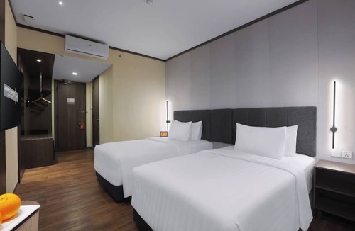 Lubuk Baja Hotel | Harper Premier Nagoya Batam