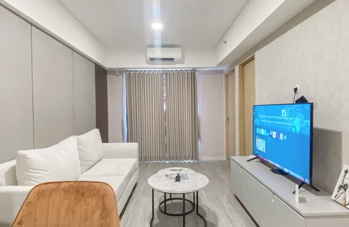 Cikarang Apartment | Homey And Modern Look 3Br At Meikarta With Balcon Apartment