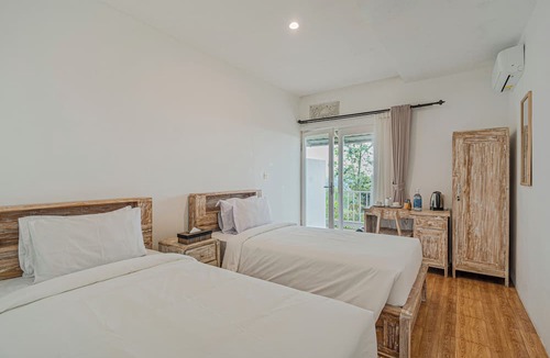 Penebel House | Santya Loka Lodge & Twin Waterfall