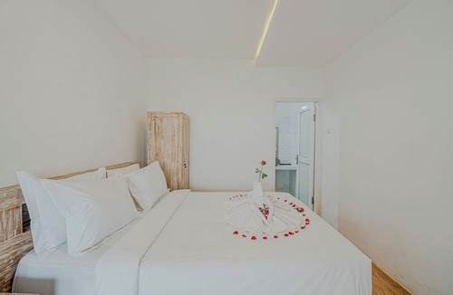 Penebel House | Santya Loka Lodge & Twin Waterfall