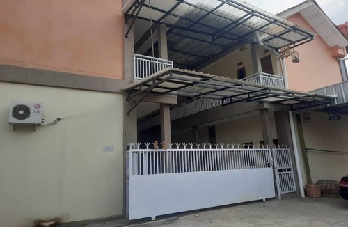 Linggajati Hotel | Hotel O Guest House Pak Eman