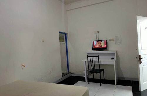 Mendawai Hotel | Hotel O Azwa Gh Katingan Near Lapangan Sepak Bola Pegatan Hilir