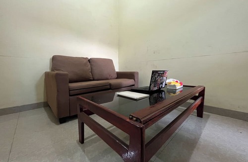 Enrekang Hotel | Hotel O Ziza Kost82 Syariah