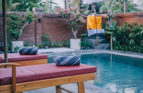 Medahan House | Cucukan Beach Guest House