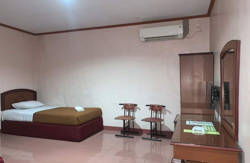 Kendari Hotel | Hotel O Pondok Baruga 777 Near Sarewo Musik Studio Kendari