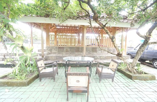 Mojokerto Hotel | Hotel O Kencana Homestay Syariah Near Masjid AL-BAROKAH Kanyuran