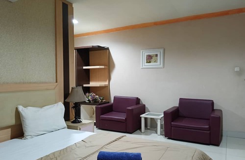 Parepare Hotel | Hotel O Puri Homestay