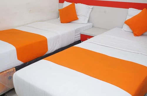Purwodadi Hotel | Lucky Hotel Purwodadi